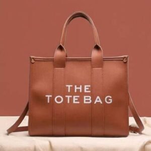 8b6a387a03ed6f83d1c0d38769921e86 (2) Stylish tote bag with text